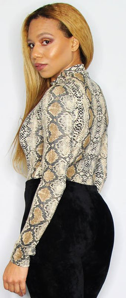 High/Turtle Neck Snake Print Bodysuit